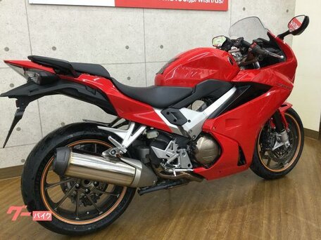 2014 Honda VFR 800, красный, 690000 рублей, вид 3