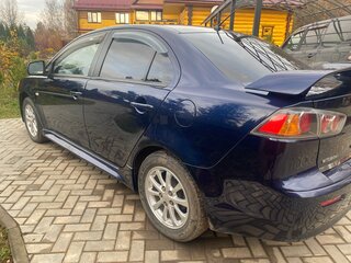 2014 Mitsubishi Lancer X Рестайлинг, синий, 900000 рублей, вид 3