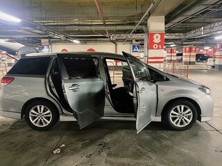 2010 Toyota Wish II, серый, 1250000 рублей, вид 4
