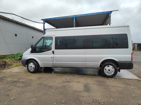 2011 Ford Transit, серебристый, 915000 рублей - вид 9