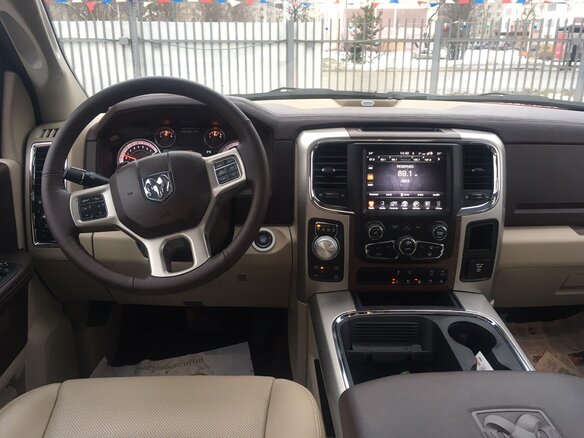 2017 Dodge RAM IV (DS/DJ), красный - вид 2