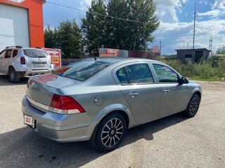 2013 Opel Astra H Рестайлинг, серебристый, 1100000 рублей, вид 3