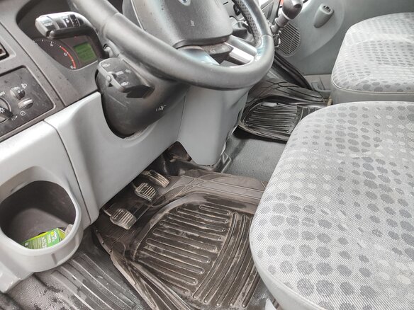 2011 Ford Transit, серебристый, 915000 рублей - вид 15