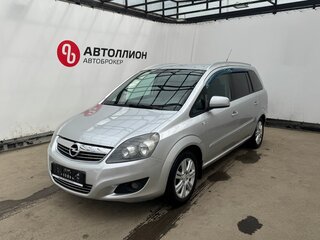 Opel Zafira B Рестайлинг
