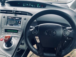 2012 Toyota Prius PHV ZVW35 III Рестайлинг (XW30), серебристый, 1650000 рублей, вид 3