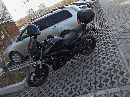 2021 Bajaj Dominar 400, чёрный, 400000 рублей, вид 3