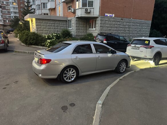 2006 Toyota Corolla X (E140, E150), серебристый, 666666 рублей - вид 10