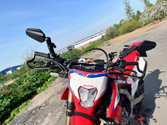 2024 Honda CRF 300L, красный - вид 3