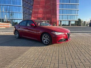 2017 Alfa Romeo Giulia II (952), пурпурный, 2532849 рублей, вид 1