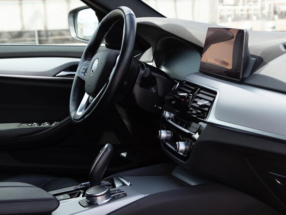 2019 BMW 5 серии 530i xDrive VII (G30/G31/G38), белый, 3750000 рублей - вид 10