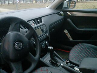 2015 Skoda Octavia III (A7), белый, 1350000 рублей, вид 3