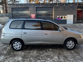 1999 Toyota Gaia, серый, 540000 рублей, вид 3