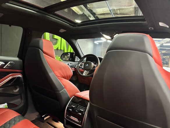 2021 BMW X6 M Competition III (F96), красный, 13000000 рублей - вид 30