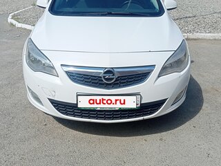 2011 Opel Astra J, белый, 585000 рублей, вид 1