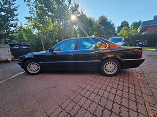 1996 BMW 7 серии 730i III (E38), чёрный, 2460000 рублей, вид 4