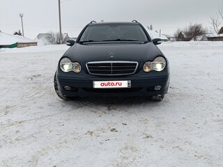 2003 Mercedes-Benz C-Класс 240 II (W203), чёрный, 580000 рублей, вид 1