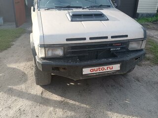 1993 Nissan Terrano I, золотистый, 250000 рублей, вид 1