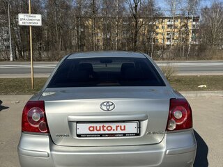 2007 Toyota Avensis II Рестайлинг, серебристый, 650000 рублей, вид 2