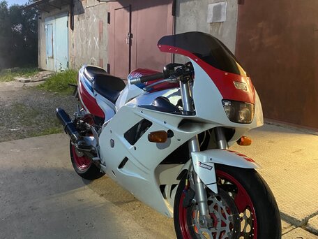 1994 Yamaha FZR1000, белый, 300000 рублей, вид 1