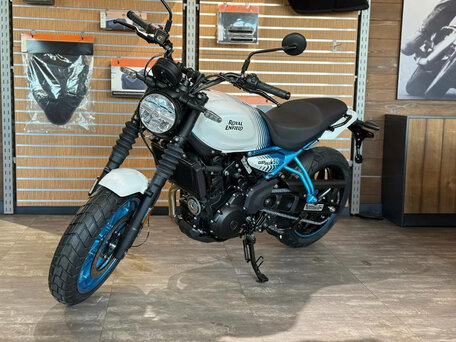 2025 Royal Enfield Guerrilla 450, белый, 559000 рублей, вид 4