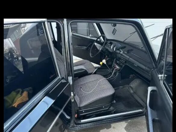 1997 Lada (ВАЗ) 21065, чёрный, 350000 рублей - вид 5