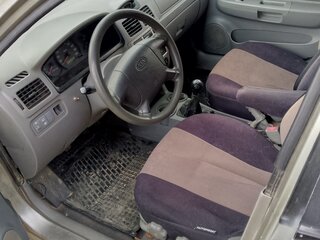 2003 Kia Rio I Рестайлинг, серебристый, 280000 рублей, вид 4