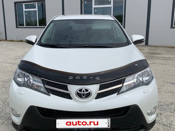 2013 Toyota RAV4 IV (XA40), белый, 1600000 рублей - вид 1