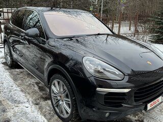 2016 Porsche Cayenne S II Рестайлинг (958), чёрный, 5500000 рублей, вид 3