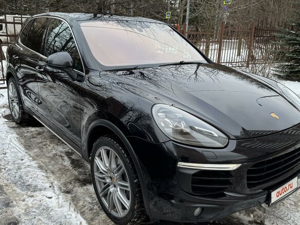 2016 Porsche Cayenne S II Рестайлинг (958), чёрный, 5500000 рублей - вид 2