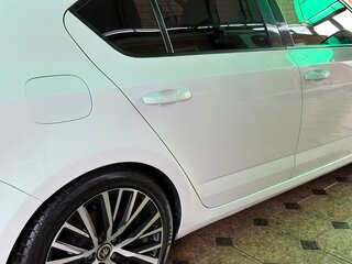 2017 Skoda Octavia III (A7), белый, 1100000 рублей, вид 5
