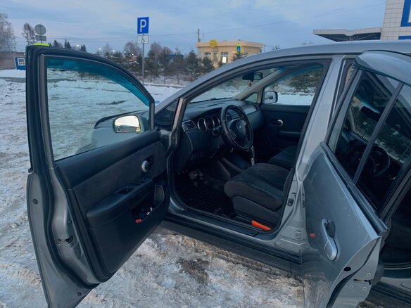 2008 Nissan Tiida I, серый, 730000 рублей - вид 6