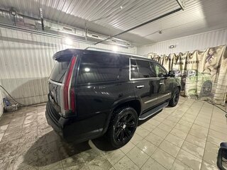 2016 Cadillac Escalade IV, чёрный, 4700000 рублей, вид 3
