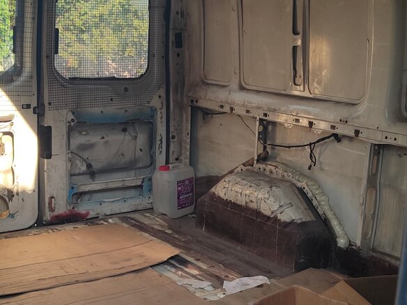 2004 Ford Transit, белый, 510000 рублей - вид 9