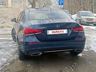 2021 Mercedes-Benz A-Класс 200 IV (W177), синий, 3155000 рублей, вид 4