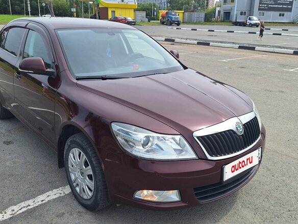 2012 Skoda Octavia II (A5) Рестайлинг, пурпурный, 845000 рублей - вид 1