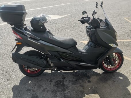 2018 Suzuki Burgman (SkyWave) 400, чёрный, 570000 рублей, вид 1