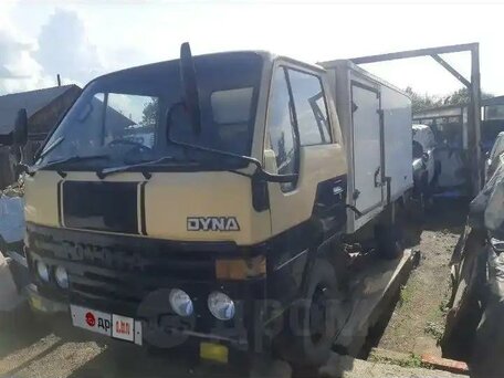 1984 Toyota Dyna, бежевый, 520000 рублей, вид 2