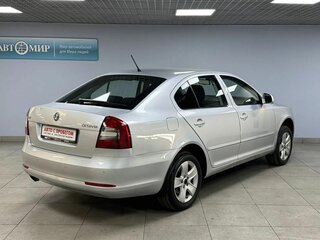 2011 Skoda Octavia II (A5) Рестайлинг, серебристый, 690000 рублей, вид 5