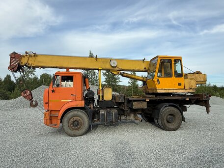 2006 КамАЗ 53215, 2200000 рублей, вид 2