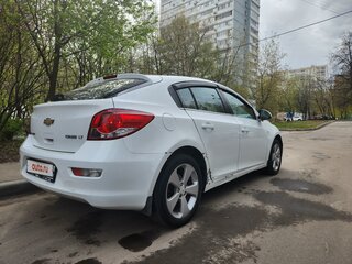 2012 Chevrolet Cruze I, белый, 700000 рублей, вид 4