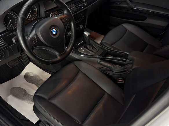2011 BMW 3 серии 320i V (E90/E91/E92/E93) Рестайлинг, белый, 1150000 рублей - вид 7