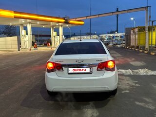2012 Chevrolet Cruze I, белый, 460000 рублей, вид 2