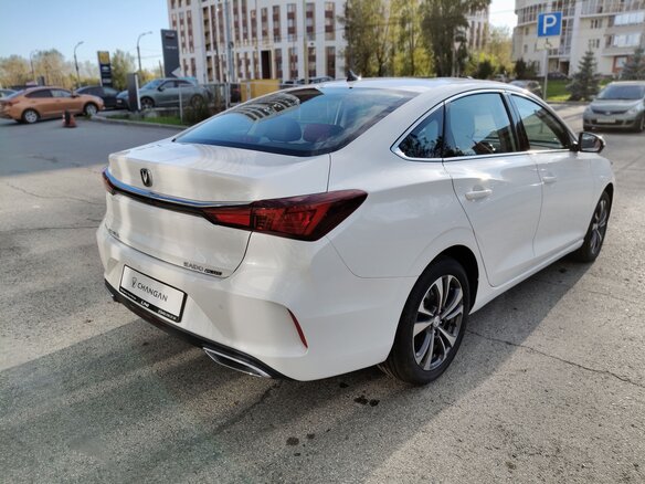 2024 Changan Eado Plus I, белый, 2489900 рублей - вид 5