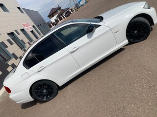 2010 BMW 3 серии 318i V (E90/E91/E92/E93) Рестайлинг, белый, 913000 рублей, вид 3
