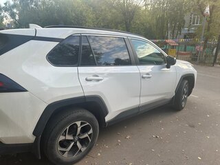 2021 Toyota RAV4 V (XA50), белый, 3000000 рублей, вид 4