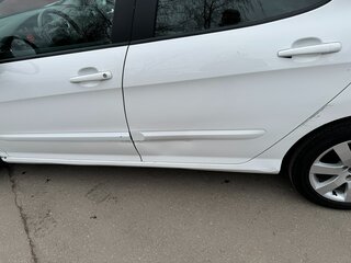 2011 Peugeot 308 I Рестайлинг, белый, 550000 рублей, вид 5