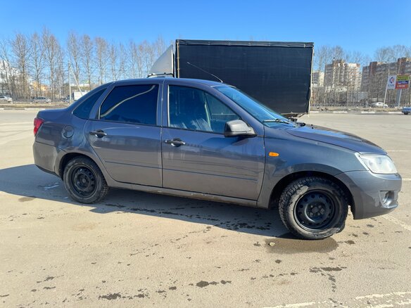 2014 Lada (ВАЗ) Granta I, серый, 285000 рублей - вид 6