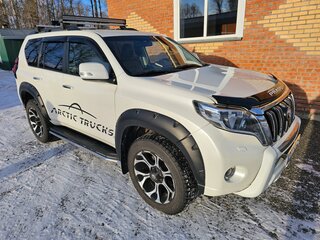 2013 Toyota Land Cruiser Prado 150 Series Рестайлинг 1, белый, 3650000 рублей, вид 3