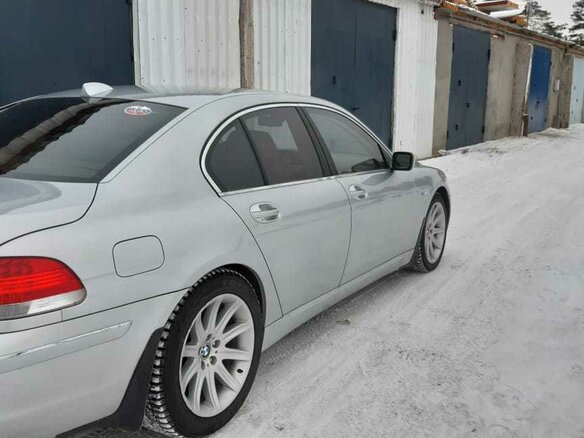 2006 BMW 7 серии 750i IV (E65/E66) Рестайлинг, серебристый - вид 4