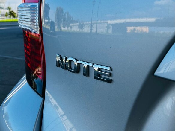 2018 Nissan Note e-Power II Рестайлинг, серый, 1480000 рублей - вид 7